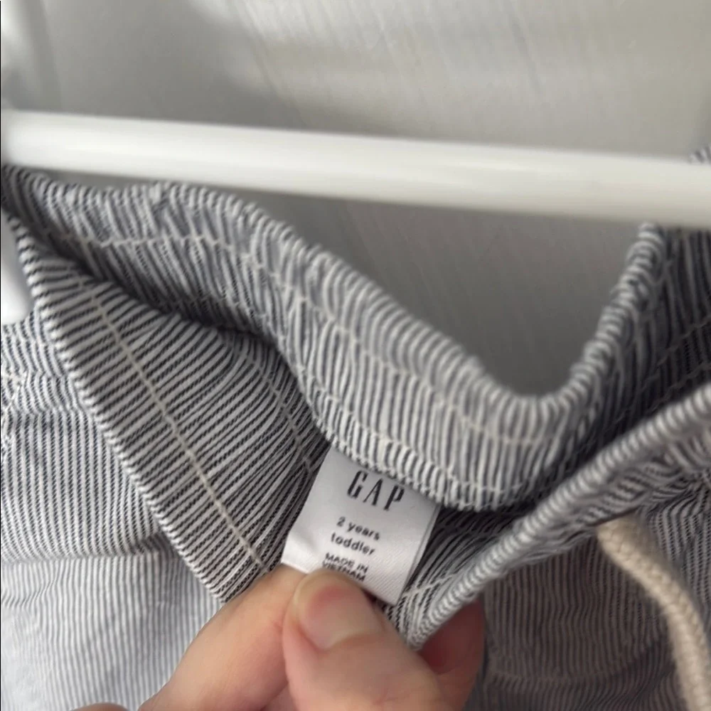 GAP Toddler Pinstripe Jean Shorts 2T